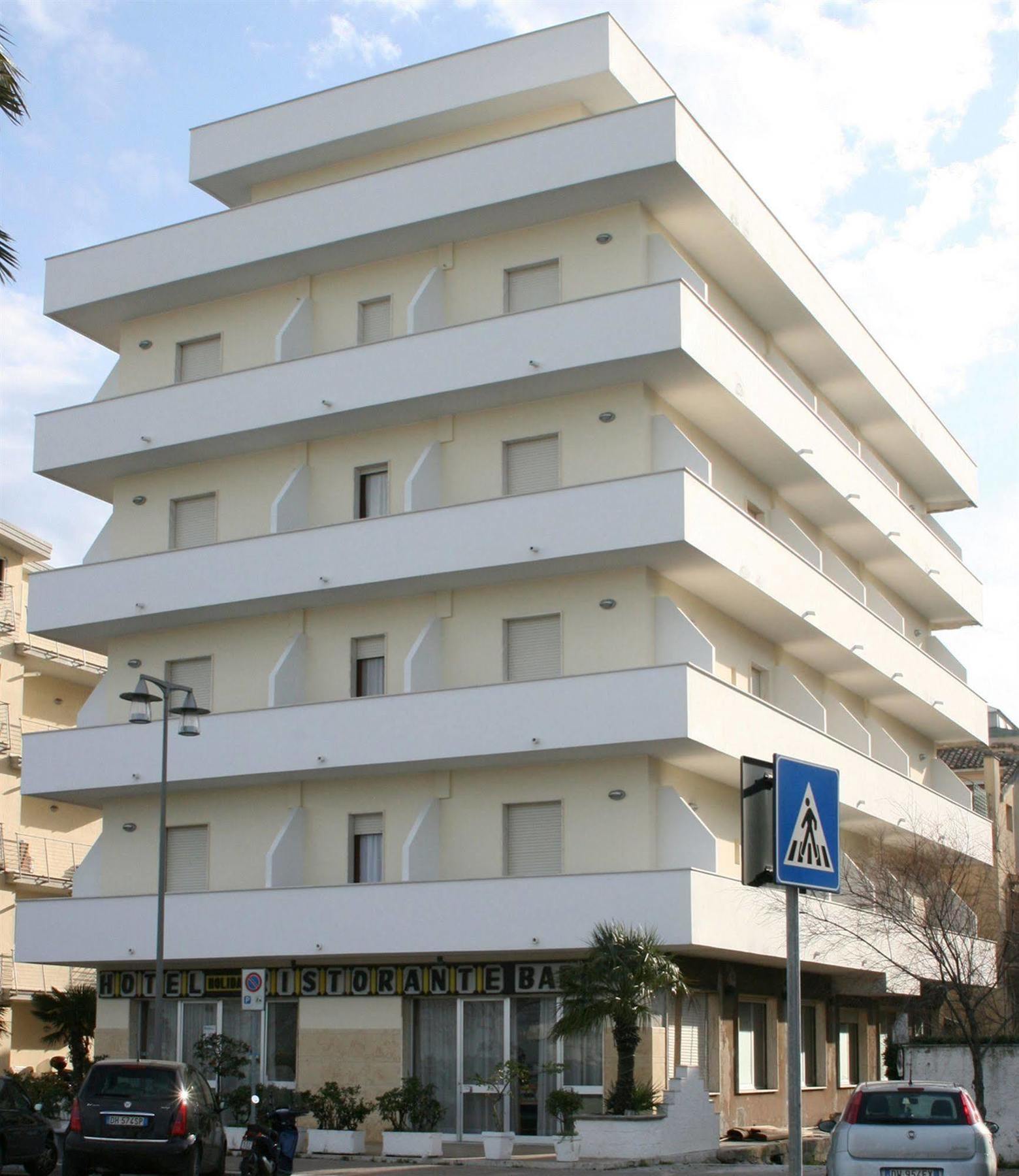 Hotel Holiday Pescara Exterior foto